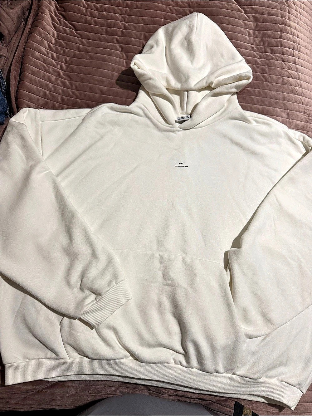 Nike Standard Issue Therma-FIT Hoodie White Large